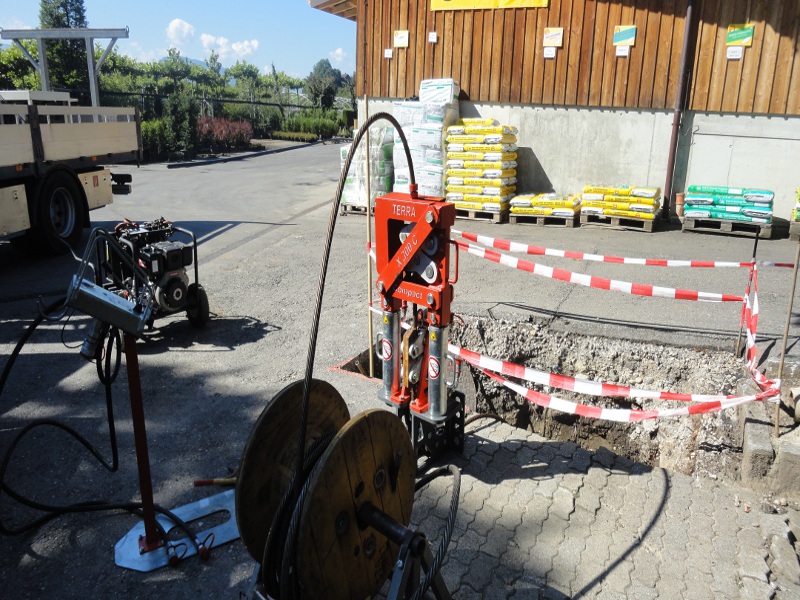 die Maschine ist startklar, the machine is ready © TERRA AG, Reiden, Switzerland